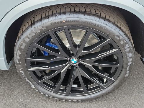 New 2026 BMW X5 xDrive40i w/ Executive Package image 5