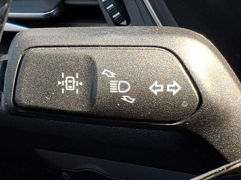 Used 2022 Ford Escape SEL image 24