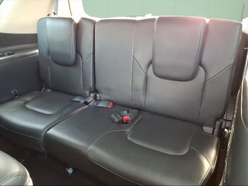 Used 2023 Nissan Armada SL w/ Captain's Chairs Package image 8