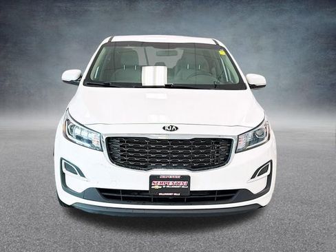 Used 2019 Kia Sedona LX image 3