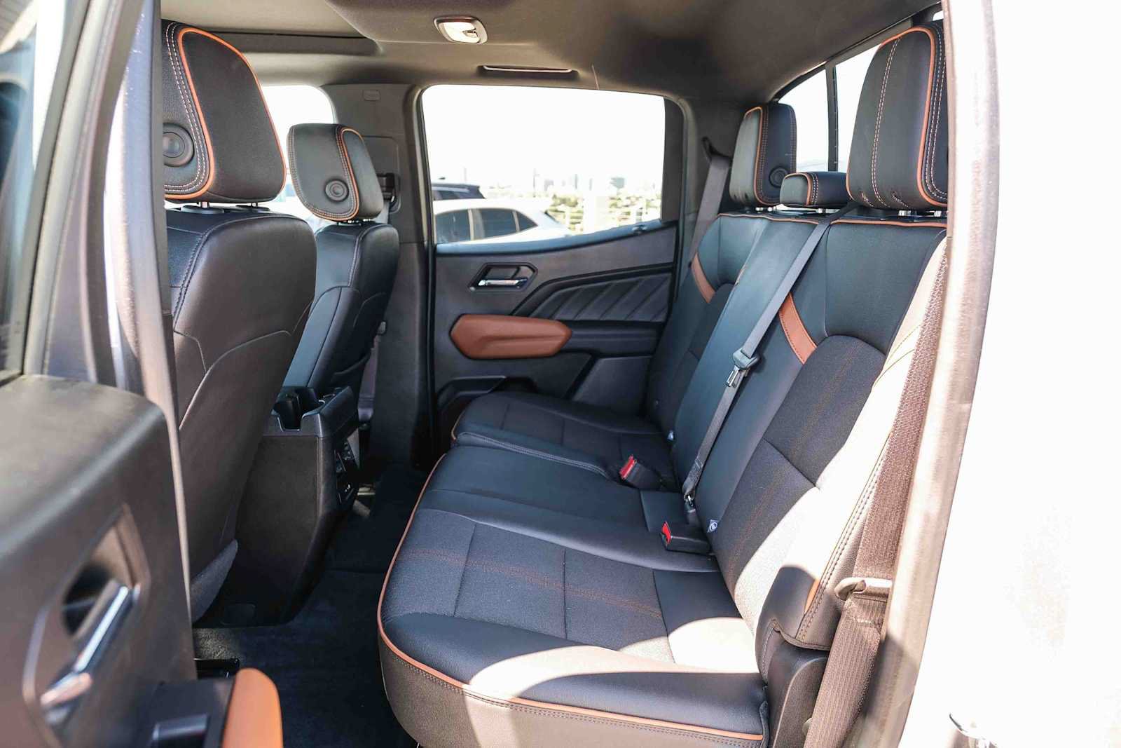Used 2023 GMC Canyon AT4 w/ Technology Package AWD/4WD image 19