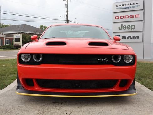 Used 2023 Dodge Challenger SRT Hellcat Widebody image 5