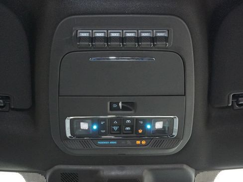 Used 2024 Ford F250 Lariat w/ Lariat Ultimate Package AWD/4WD image 22