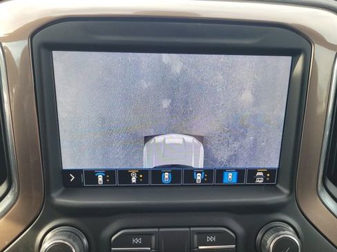 Used 2020 Chevrolet Silverado 1500 High Country w/ Technology Package AWD/4WD image 50