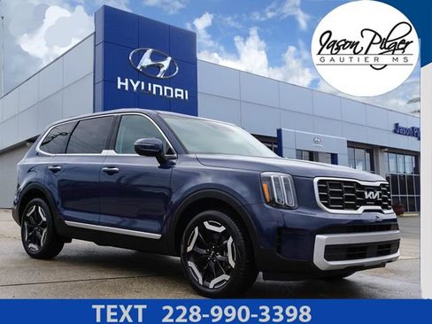Used 2025 Kia Telluride S AWD/4WD image 1