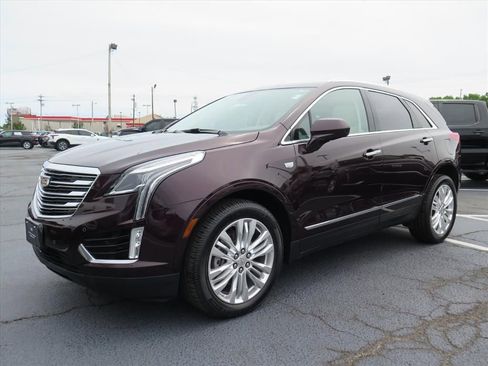 Used 2018 Cadillac XT5 Premium Luxury FWD image 8