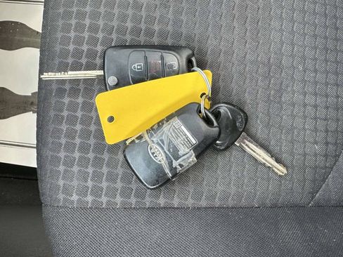 Used 2012 Kia Soul FWD image 34