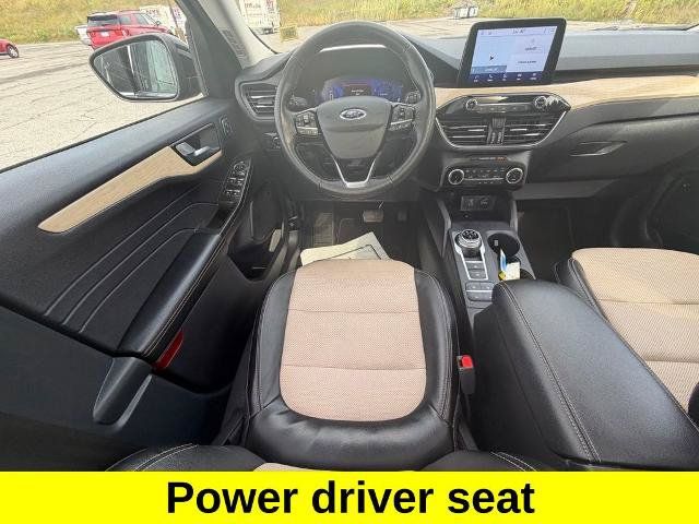Certified 2022 Ford Escape Titanium w/ Titanium Elite Package AWD/4WD image 10
