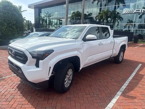 Used 2026 Toyota Tacoma SR5 RWD image 2