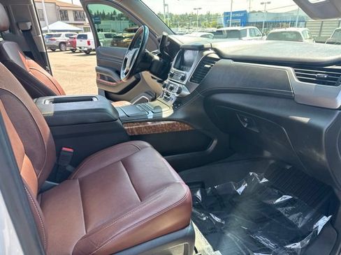 Used 2019 Chevrolet Tahoe Premier w/ Premier Plus Edition AWD/4WD image 19