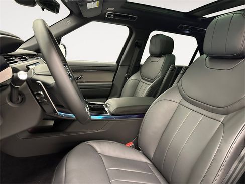 New 2026 Land Rover Range Rover Sport SE image 9