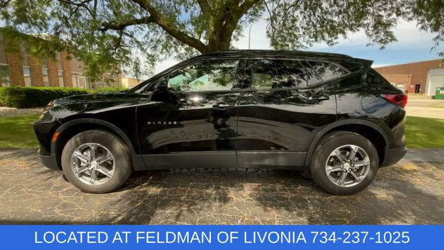Certified 2024 Chevrolet Blazer LT w/ Convenience Package FWD image 5