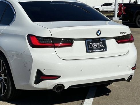 Used 2019 BMW 330i Sedan w/ Convenience Package image 7