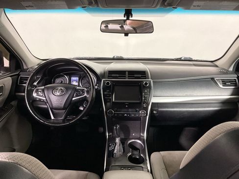 Used 2016 Toyota Camry XSE image 16