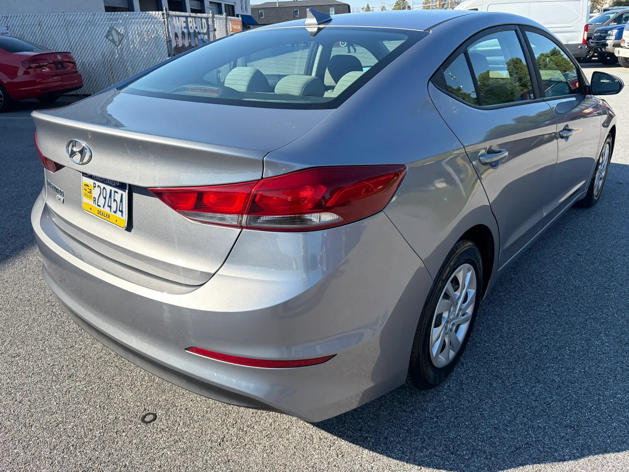 Used 2017 Hyundai Elantra SE FWD image 22