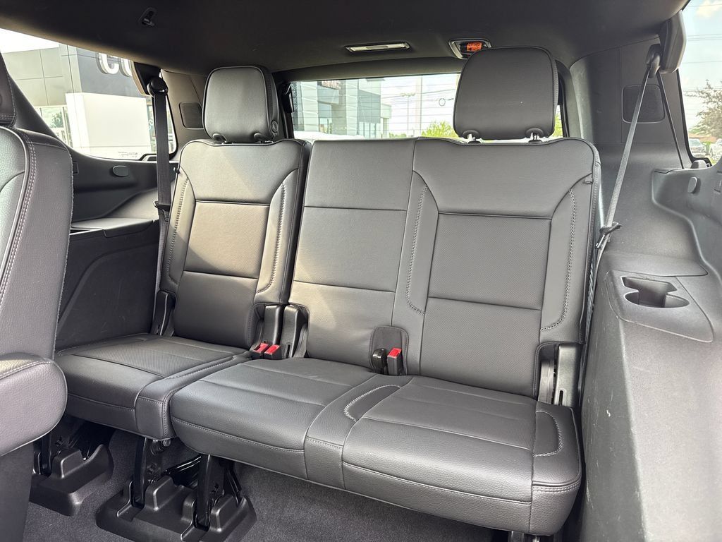 Certified 2021 GMC Yukon Denali w/ Denali Ultimate Package AWD/4WD image 39
