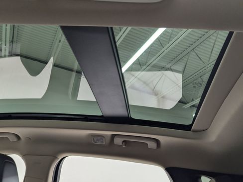 Used 2020 Ford Escape Titanium w/ Titanium Premium Package 2.0 image 21