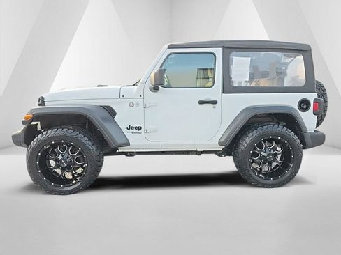 Used 2021 Jeep Wrangler Sport AWD/4WD image 7