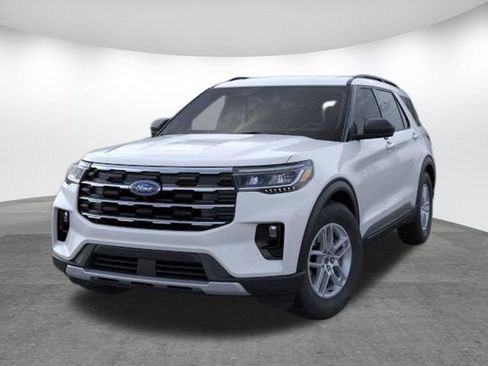 New 2026 Ford Explorer Active w/ Active Comfort Package image 2