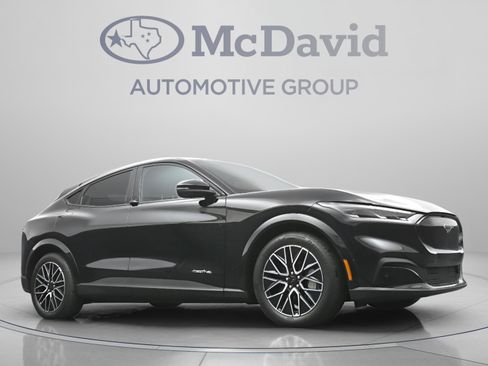 Used 2025 Ford Mustang Mach-E Premium AWD/4WD image 27