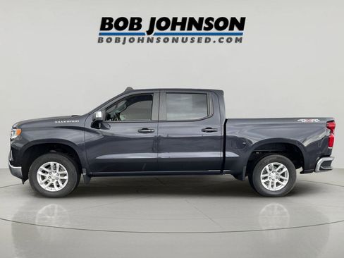 Used 2022 Chevrolet Silverado 1500 LT image 4