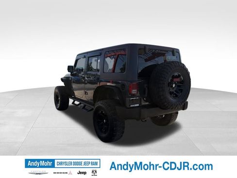 Used 2016 Jeep Wrangler Unlimited Rubicon w/ Connectivity Group AWD/4WD image 5