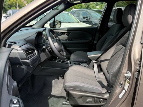 Used 2025 Subaru Forester Premium AWD/4WD image 19