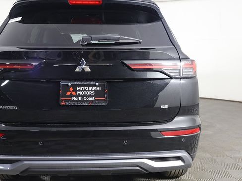 New 2026 Mitsubishi Outlander SE image 16