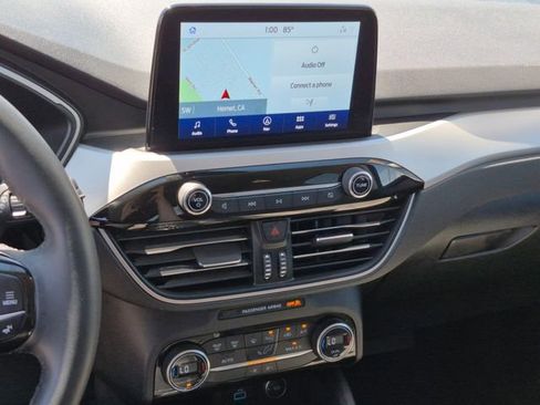 Used 2021 Ford Escape SE w/ SE Sport Appearance Package FWD image 14