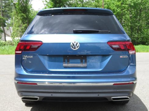 Used 2020 Volkswagen Tiguan SEL AWD/4WD image 6