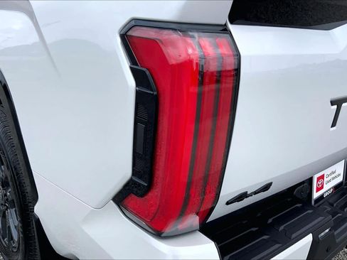 Used 2025 Toyota Tundra Platinum image 28