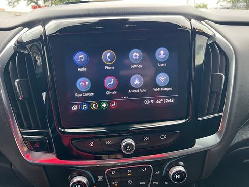 Used 2023 Chevrolet Traverse LT AWD/4WD image 38