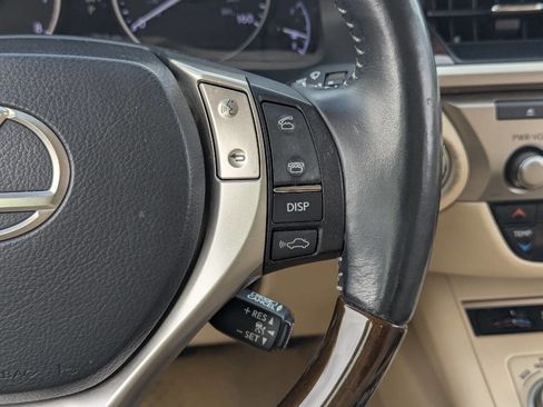 Used 2013 Lexus ES 350 w/ Ultra Luxury Pkg image 19