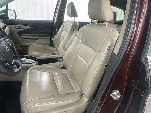 Used 2016 Honda Pilot Touring image 10