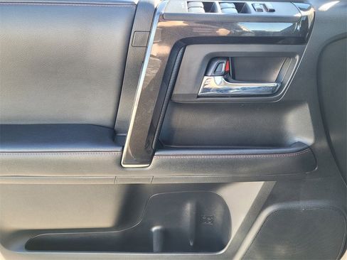 Used 2021 Toyota 4Runner TRD Off-Road image 23