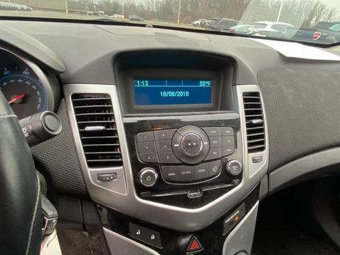 Used 2014 Chevrolet Cruze LT image 7