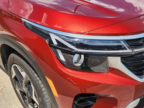 Certified 2026 Kia Seltos S FWD image 5