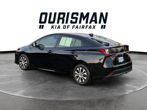 Used 2022 Toyota Prius XLE image 4