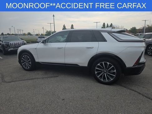 Used 2024 Cadillac Lyriq Sport RWD image 14