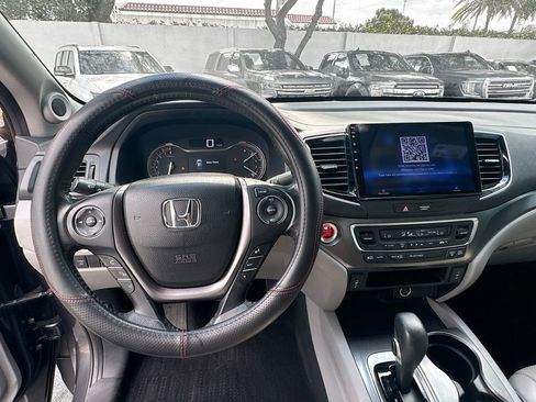 Used 2018 Honda Ridgeline RTL image 12