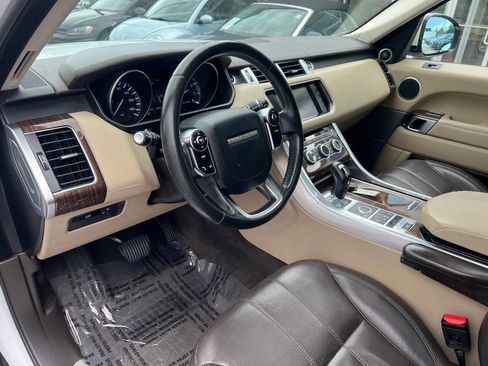 Used 2015 Land Rover Range Rover Sport HSE image 19