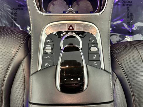 Used 2019 Mercedes-Benz S 560 Sedan image 28