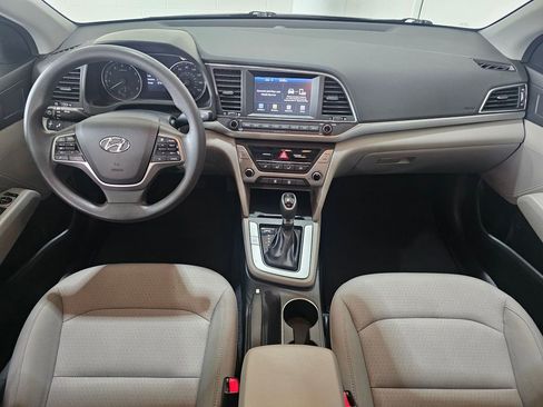 Used 2018 Hyundai Elantra SEL FWD image 9