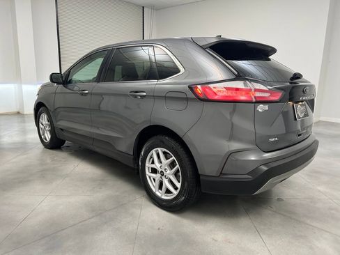 Used 2024 Ford Edge SEL image 5