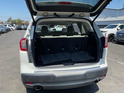 Used 2023 Subaru Ascent Limited AWD/4WD image 24