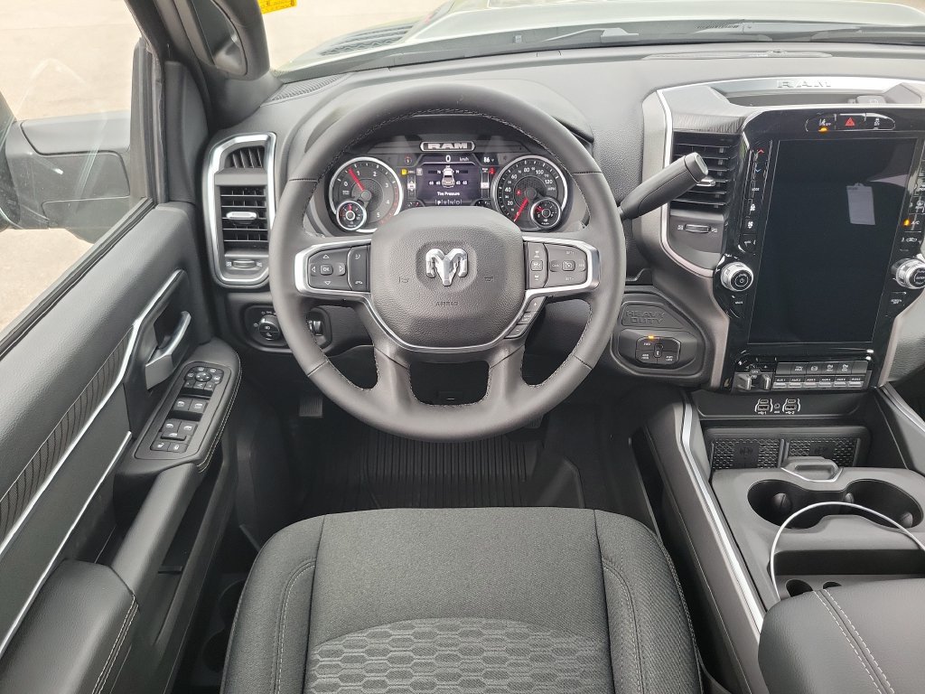 New 2027 RAM 3500 Big Horn AWD/4WD image 9