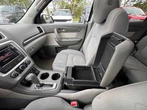 Used 2016 GMC Acadia SLE FWD image 28