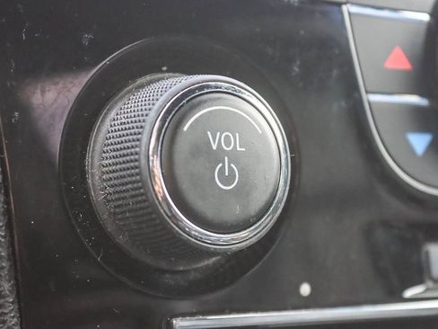 Used 2014 Chrysler 300 S image 30