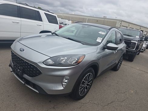 Used 2022 Ford Escape SEL w/ Technology Package FWD image 5