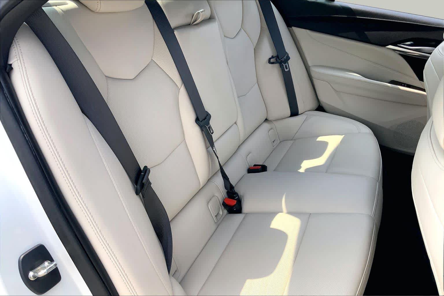 Used 2020 Cadillac CT4 Premium Luxury RWD image 19